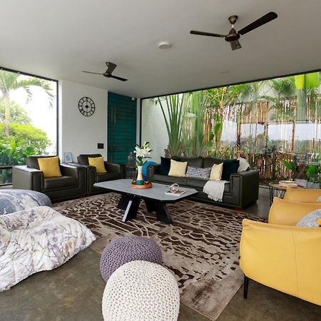 Open House By Stayvista - Nestled In Nature, Featuring A Swimming Pool & Expansive Lawn For A Serene Retreat Shikrapur Luaran gambar