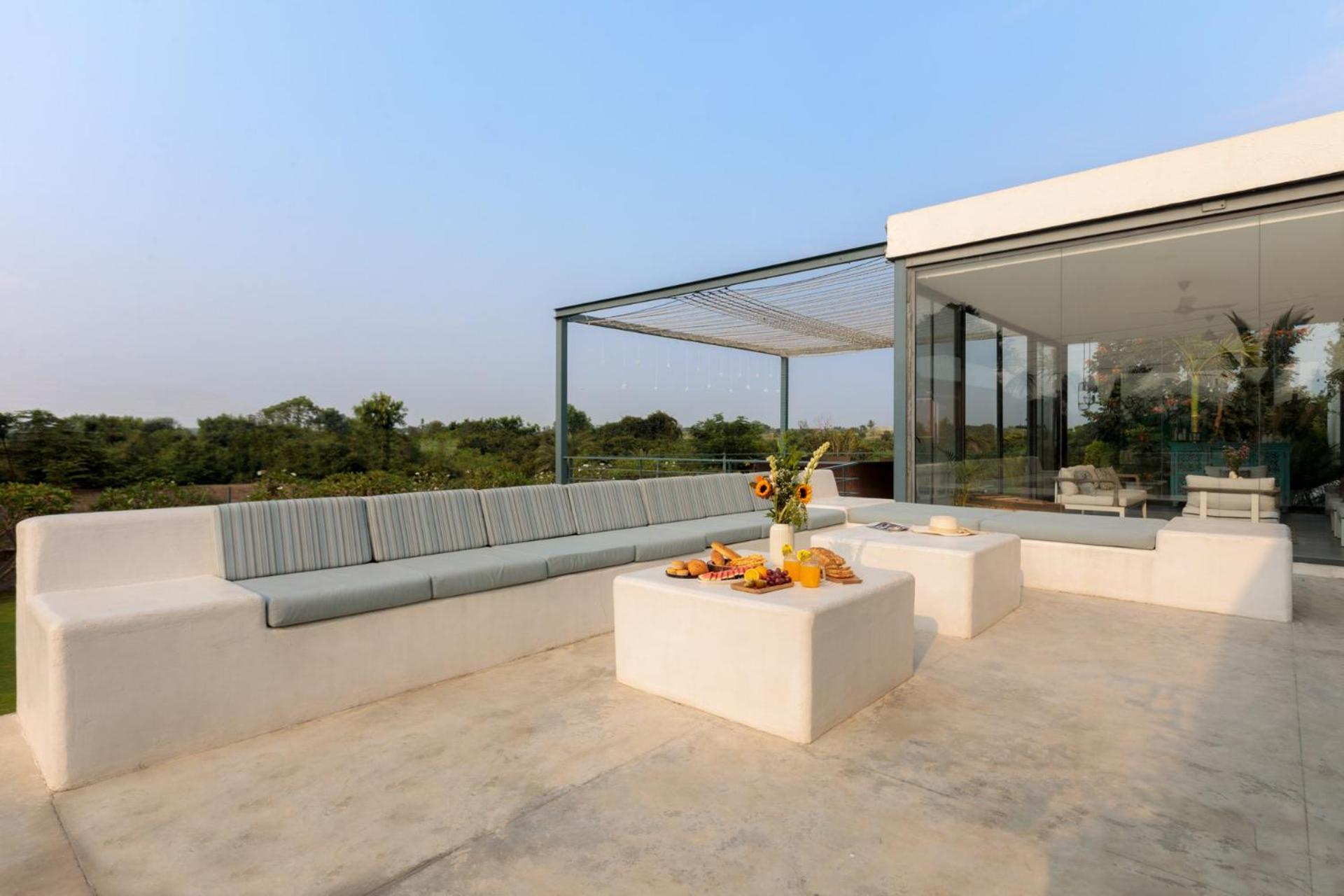 Open House By Stayvista - Nestled In Nature, Featuring A Swimming Pool & Expansive Lawn For A Serene Retreat Shikrapur Luaran gambar