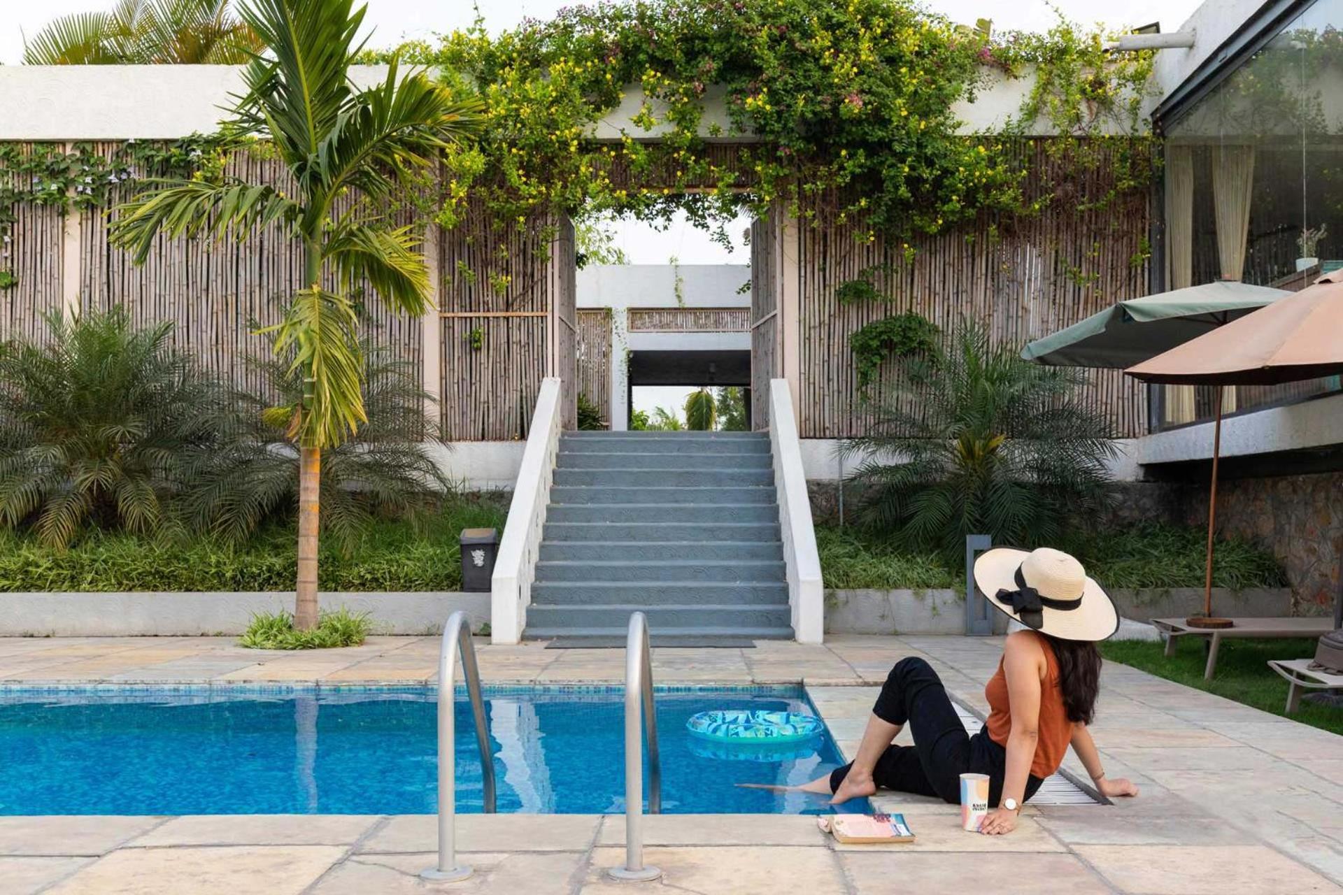 Open House By Stayvista - Nestled In Nature, Featuring A Swimming Pool & Expansive Lawn For A Serene Retreat Shikrapur Luaran gambar